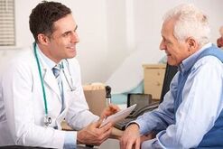 Picture of man talking to doctor 